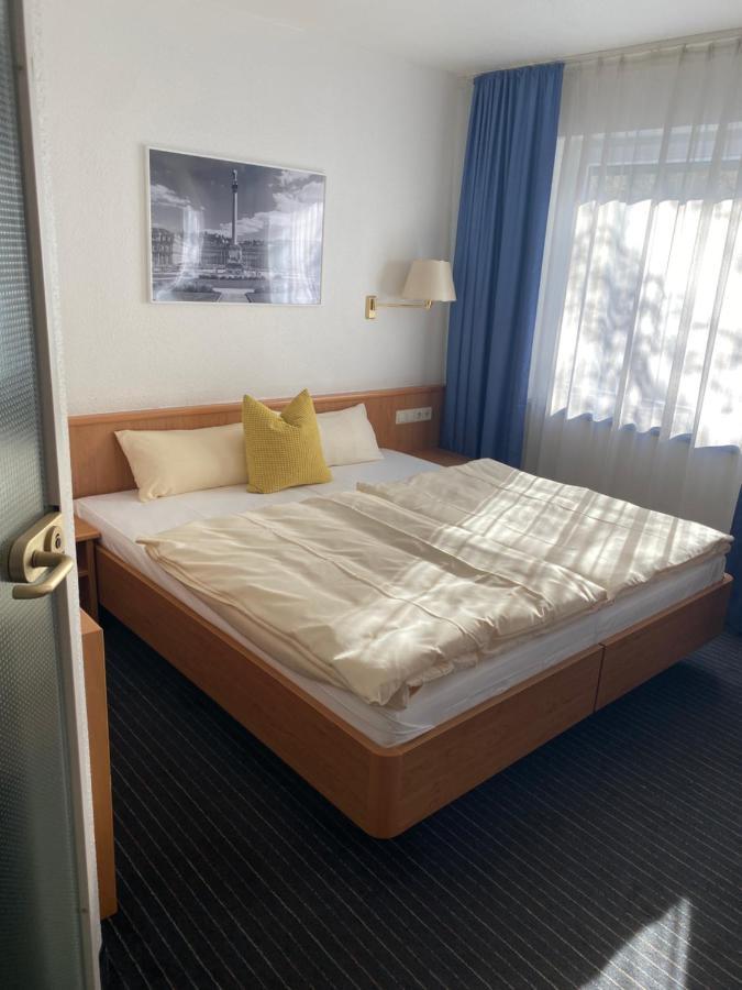 Hotel Mirage Zentrum 3*